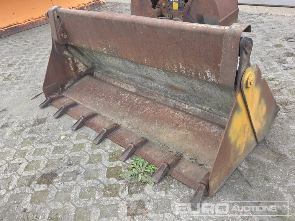 72" 4in1 Front Loading Bucket to suit Terex Wheeled Loader