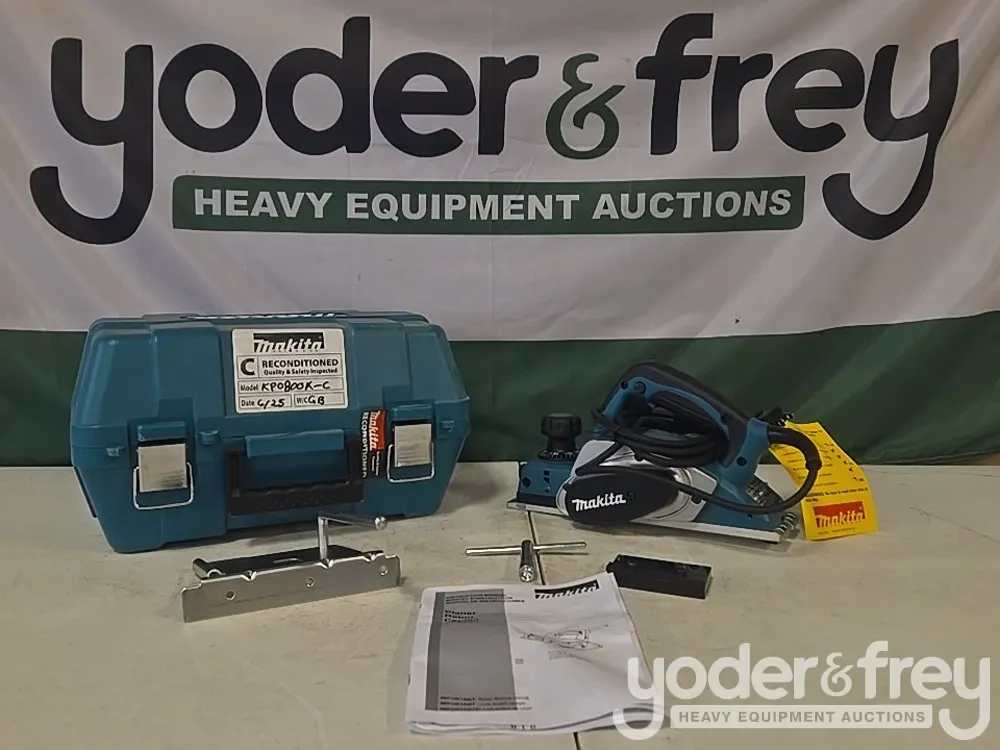 Makita KPO800K