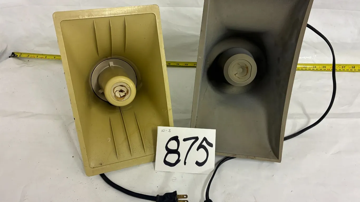 (2) Outdoor Speakers (7” & 11”)