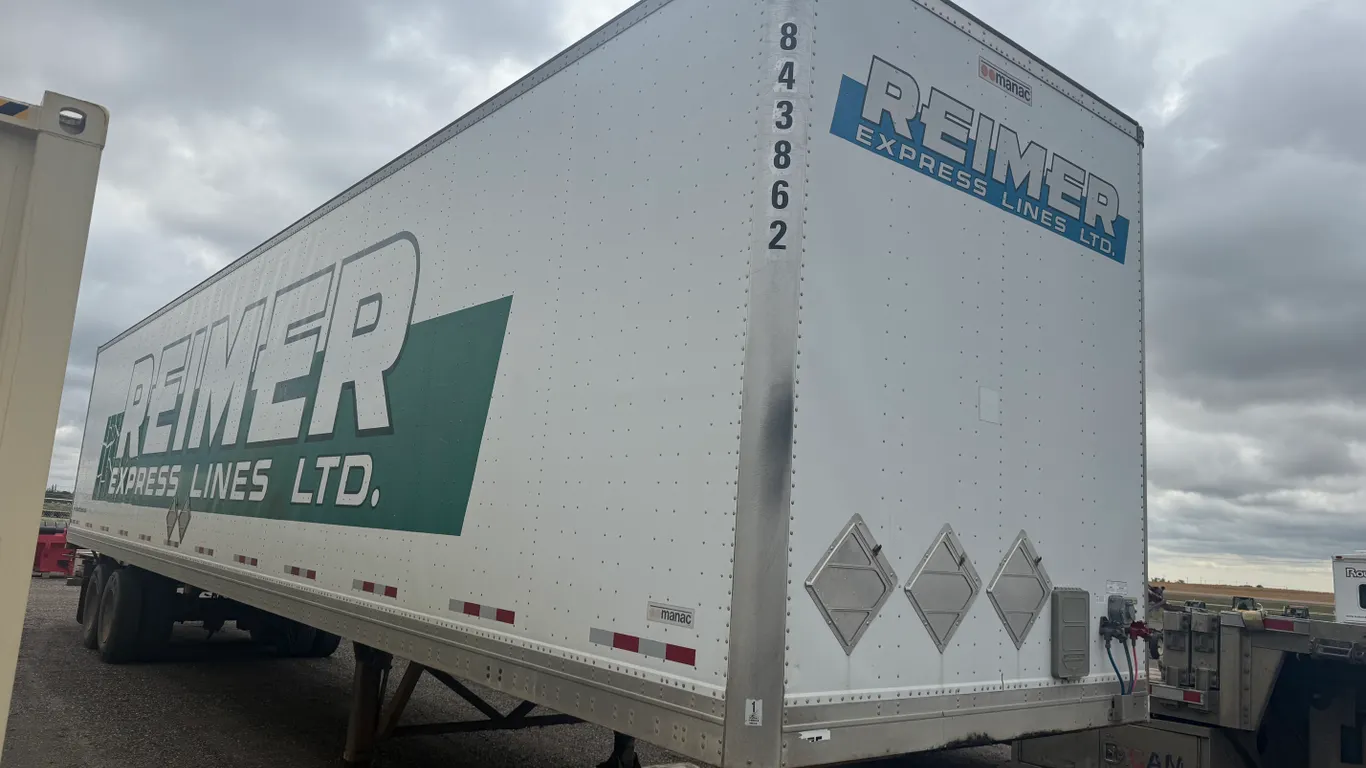 2006 Manac 53' Tandem Axle Semi Trailer