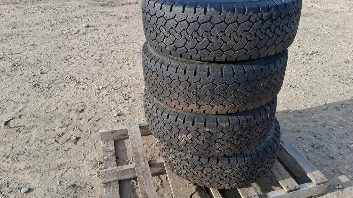 4- BF Goodrich LT265/70R17 on Ford Rims