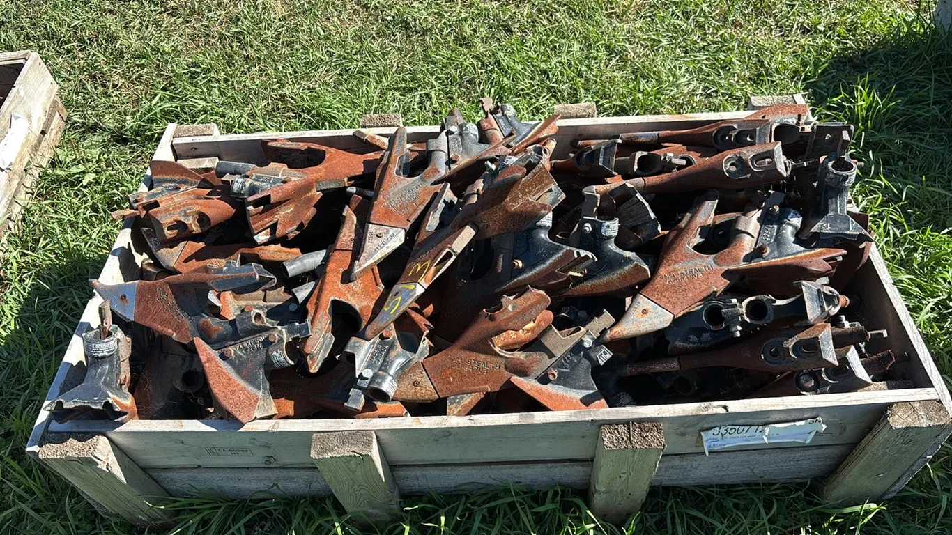 (70) Flexi Coil Stealth Bodies with 3" Paired Row Opener
