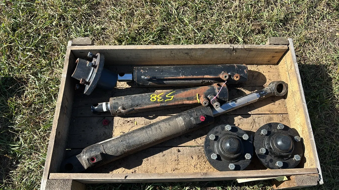 (3) 6 Bolt Hubs, (3) Cylinders
