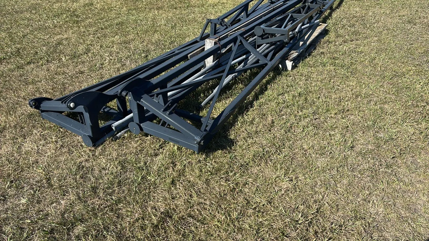 Sprayer Booms for Flexi Coil 567 Suspended Boom for 134' Sprayer