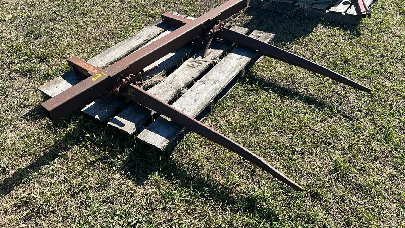 Front End Loader Attachable Heavy Duty Bale Spear