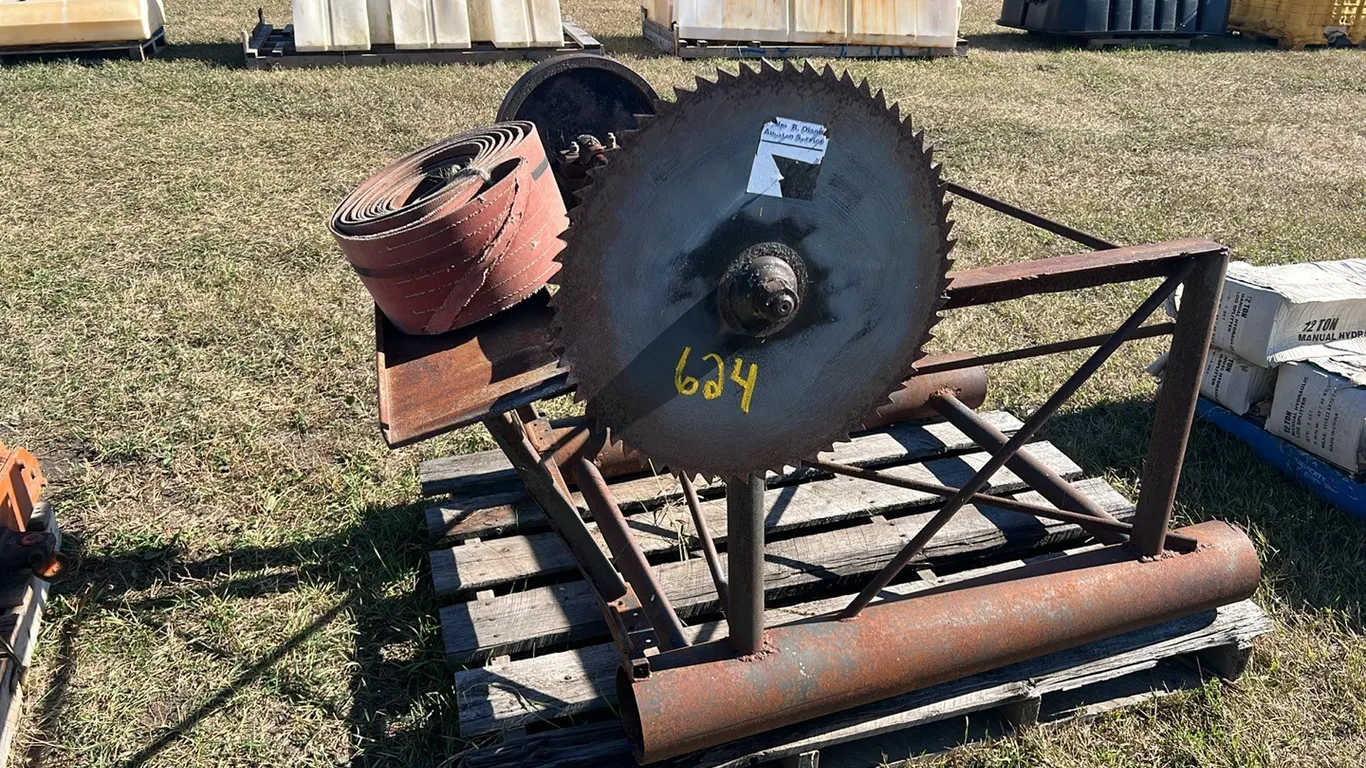 24" Stationary Circular Saw with Drive Belt