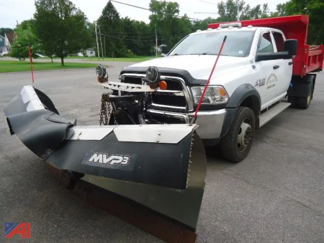 2015 Ram 5500 Crew Cab Dump Truck with V-Plow