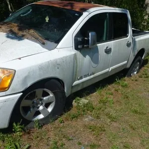 2009 Nissan Titan Pickup Truck