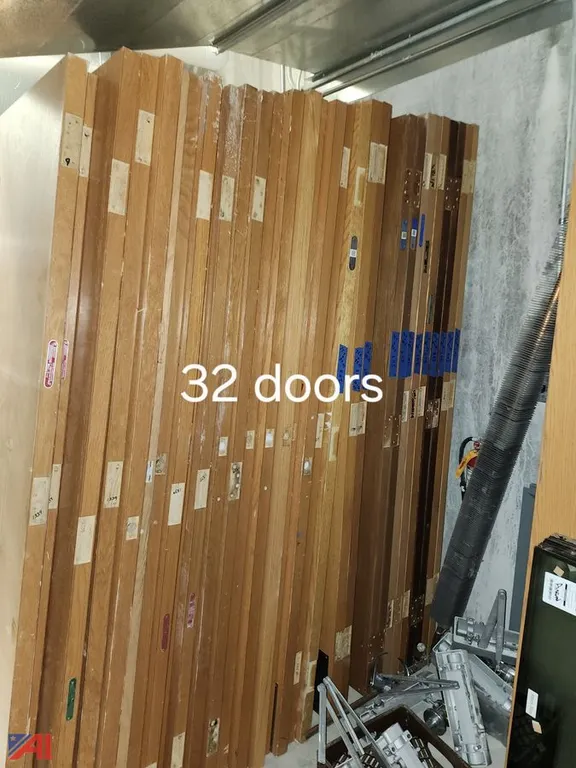 (32) Heavy Commercial Doors