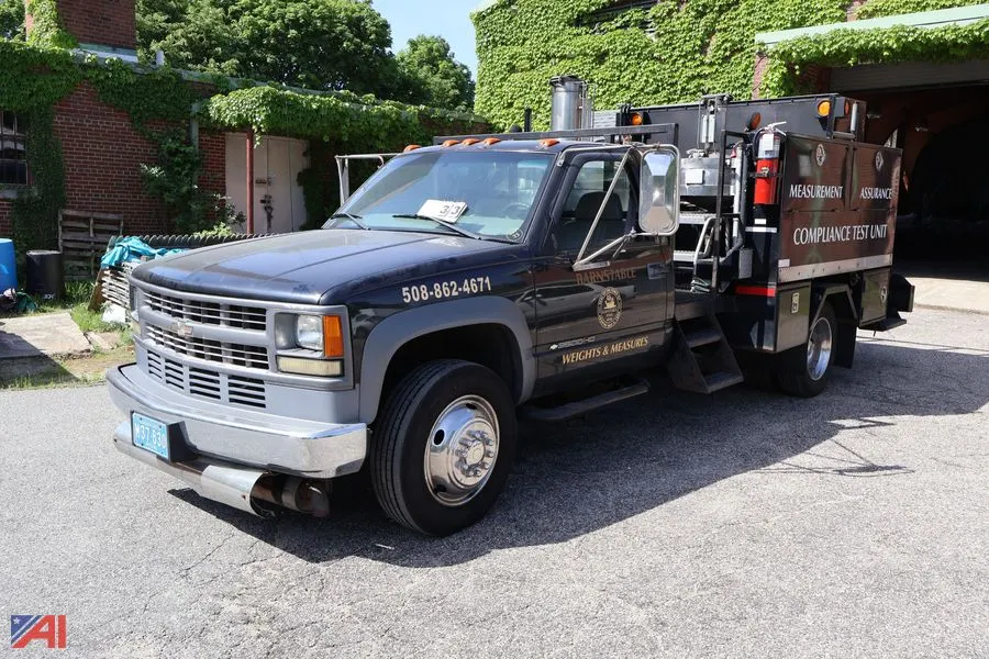2002 Chevrolet Silverado 3500 Prover Truck
