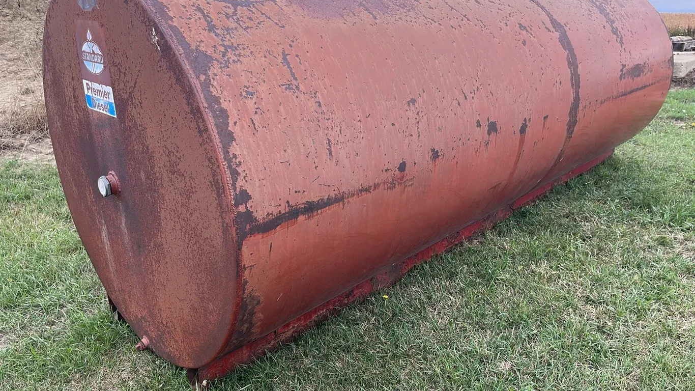 1,000 gal Diesel Tank