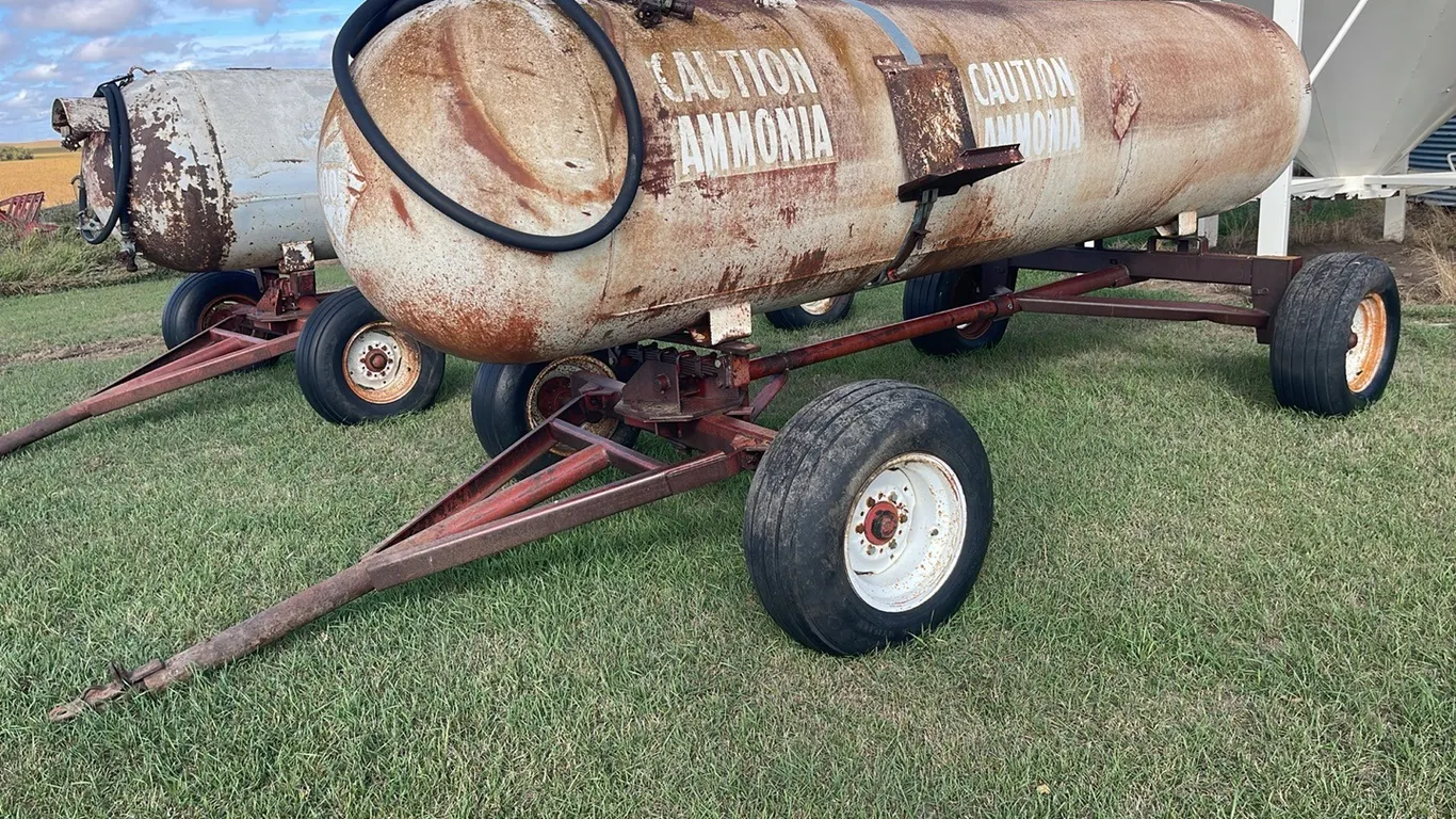 1,000 gal NH3 Tank