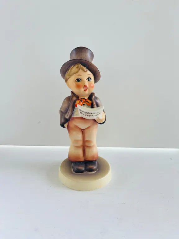 Hummel Street Singer Figurine
