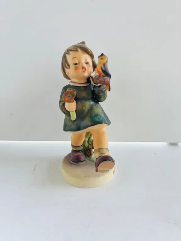 Hummel Goebel 'Gay Advent' Figurine