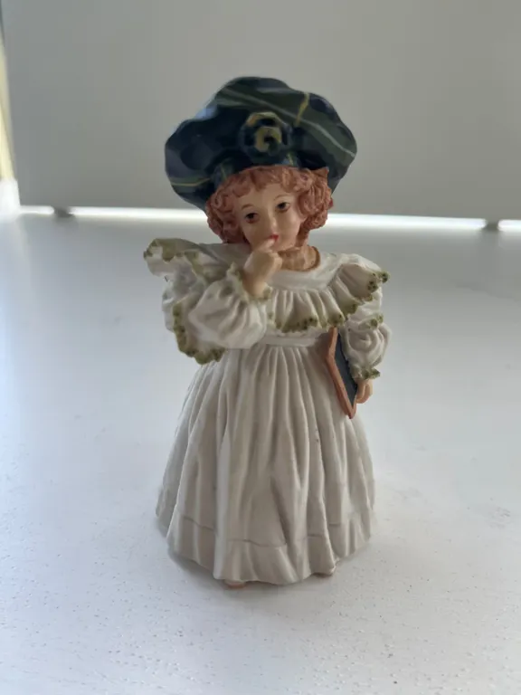 Maud Humphrey Bogart School Days Limited Edition Figurine