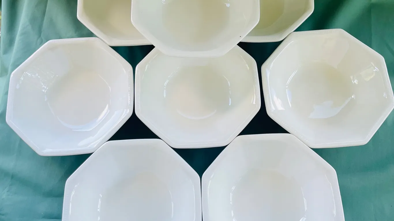 Set of 8 Johnson Brothers Octagonal Soup Bowls