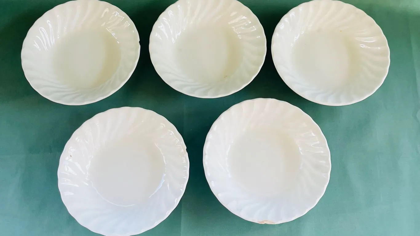 Set of Five Johnson Brothers Ironstone Bowls