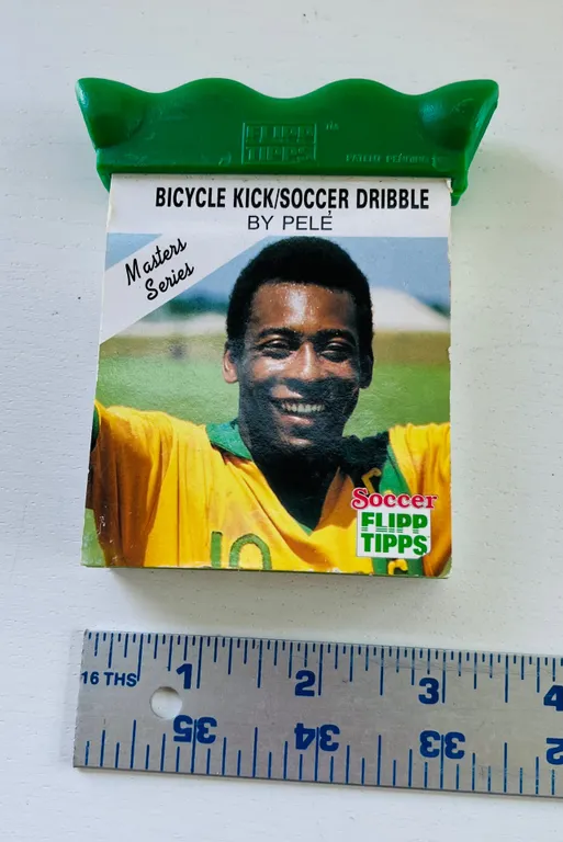 Pelé Soccer Flipp Tipps Master Series "Bicycle Kick/Soccer Dribble"