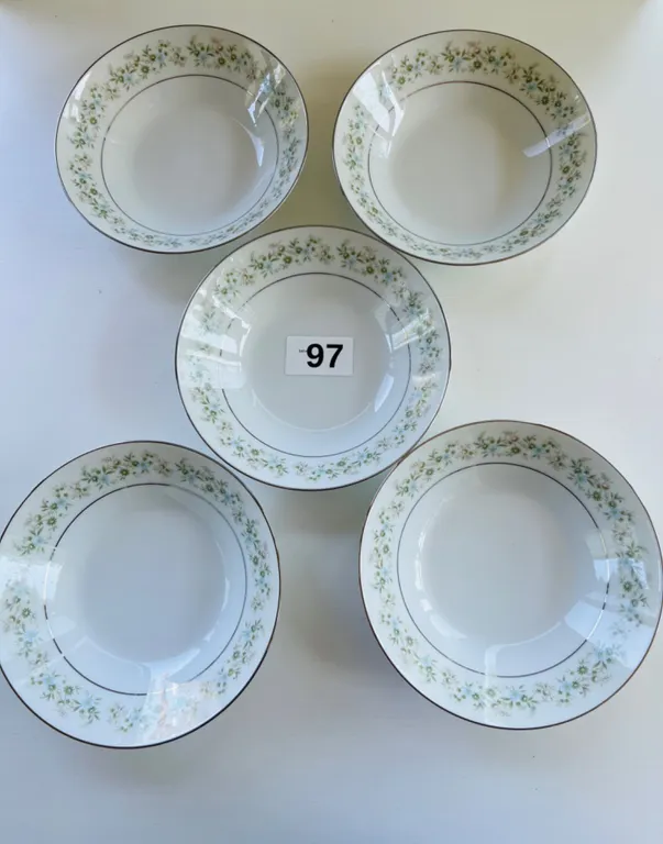 Noritake Savannah Pattern Soup Bowls, Set of 5