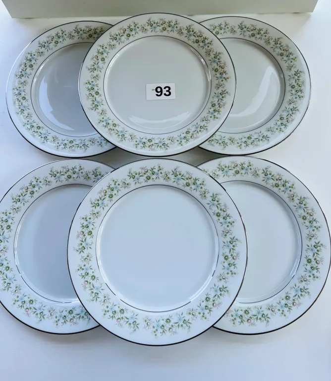 Noritake Savannah Pattern Dinner Plates (6)