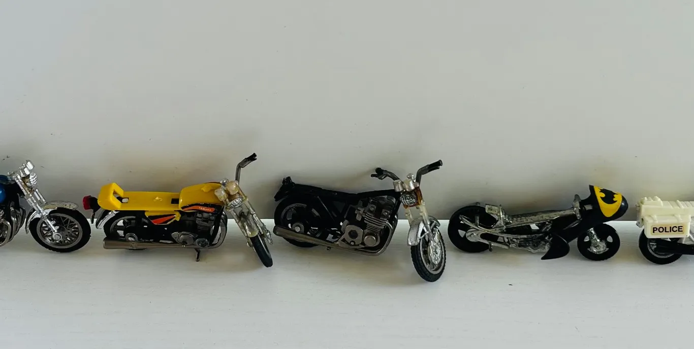 Lot of 5 Diecast Motorcycle Models