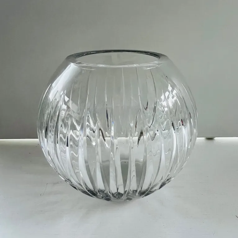 Ribbed Clear Glass Bowl Vase