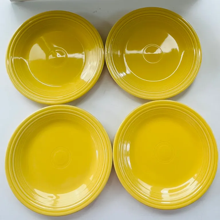 Set of 4 Vintage Fiesta Yellow Dinner Plates