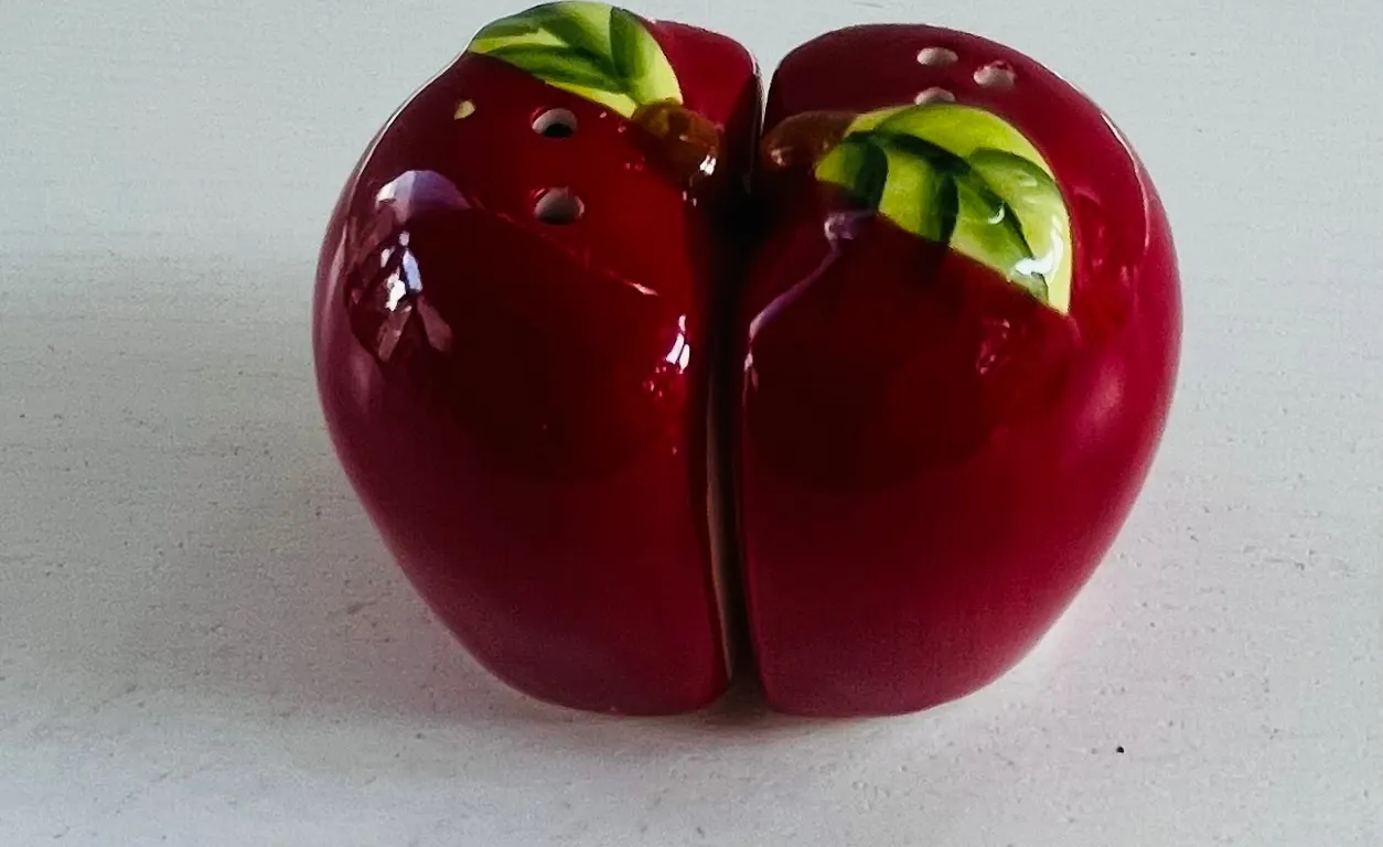 Vintage Ceramic Apple Salt and Pepper Shakers