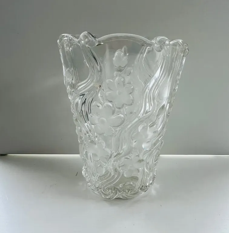 Clear Glass Floral Vase