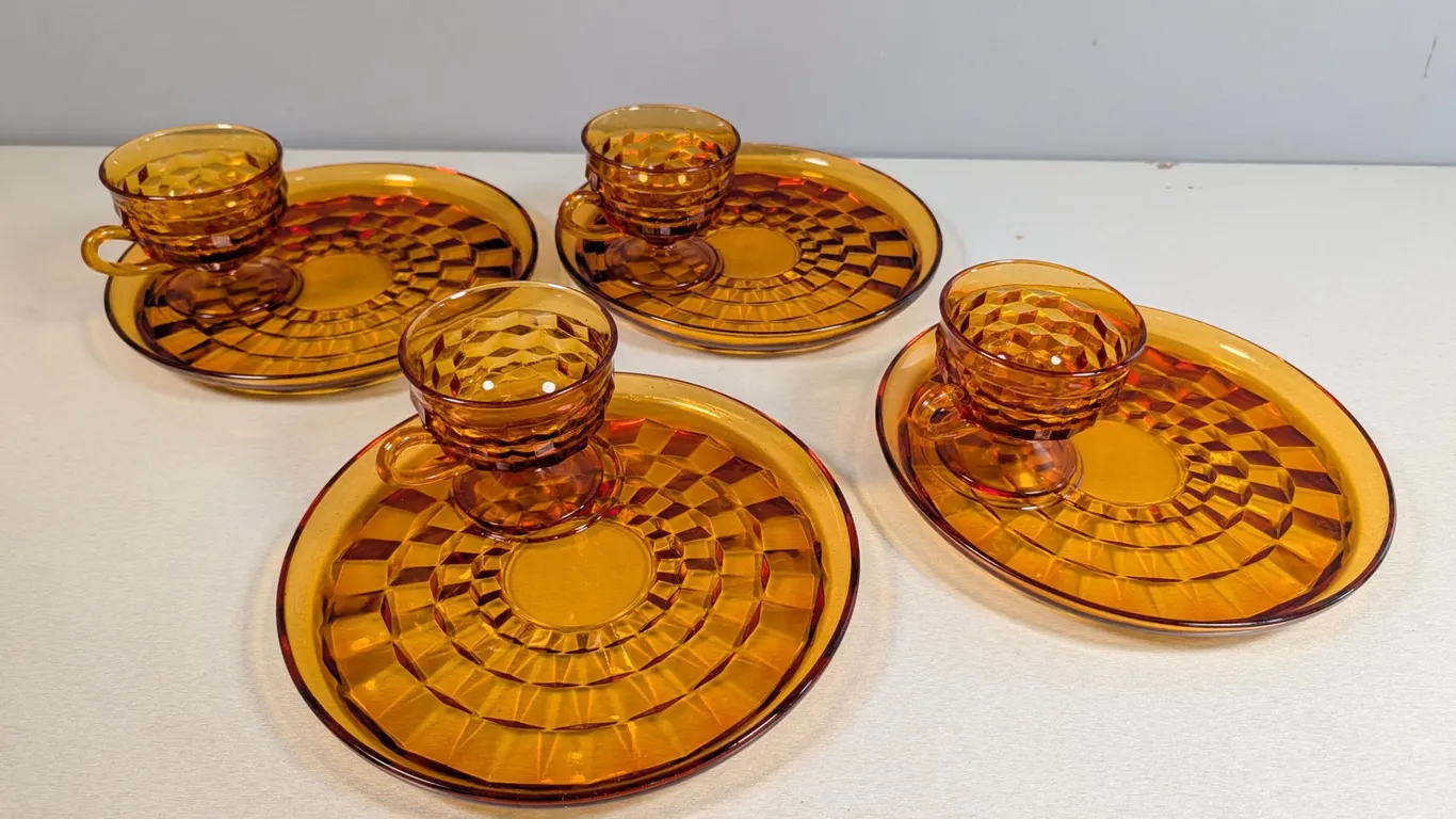 Amber Glass Snack Sets with Diamond Pattern
