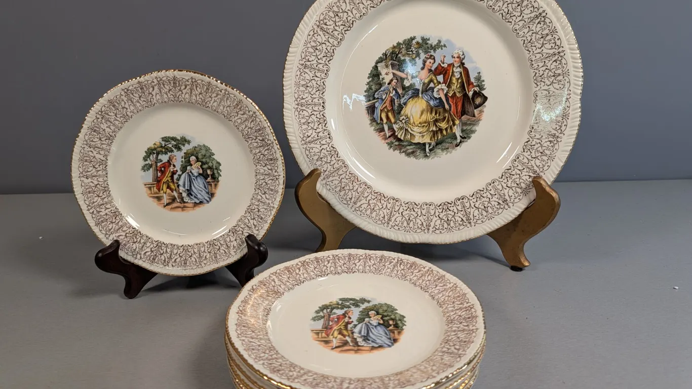 Homer Laughlin Colonial Couples Gold Trim Plates (7 Pc)