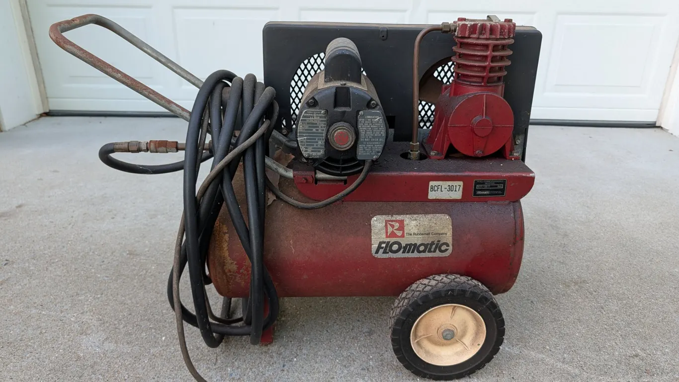 FLOmatic General Electric Air Compressor