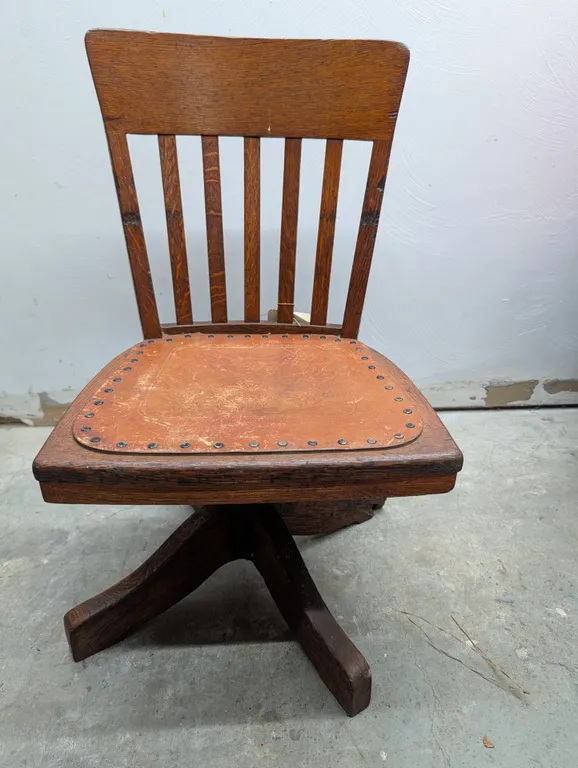 Oak Swivel Office Chair with Leather Seat