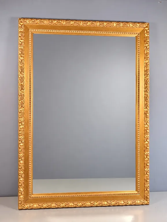 Ornate Giltwood Framed Wall Mirror