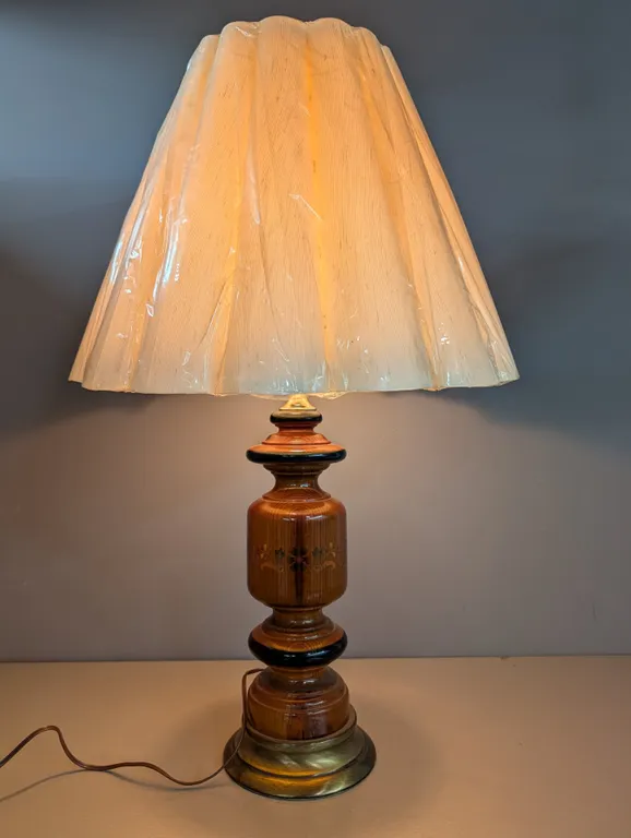 Table Lamp with Wooden Base and Floral Accents