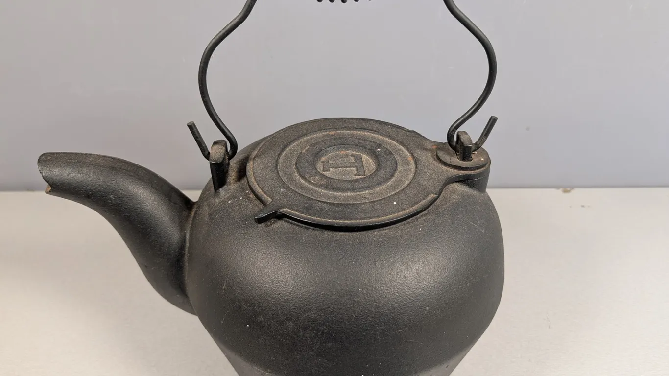 Cast Iron Kettle