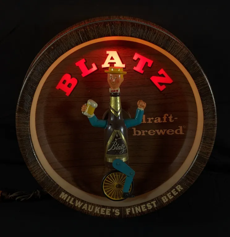 BLATZ BEER UNICYCLE BOTTLE MAN MOTION LIGHTED SIGN