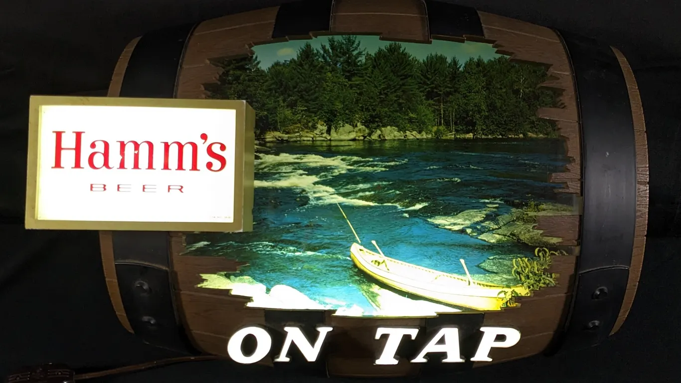 HAMMS BEER ON TAP LIGHTED KEG SIGN