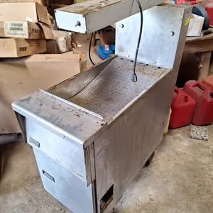 Pitco Fryolator on Wheels, 16" Wide