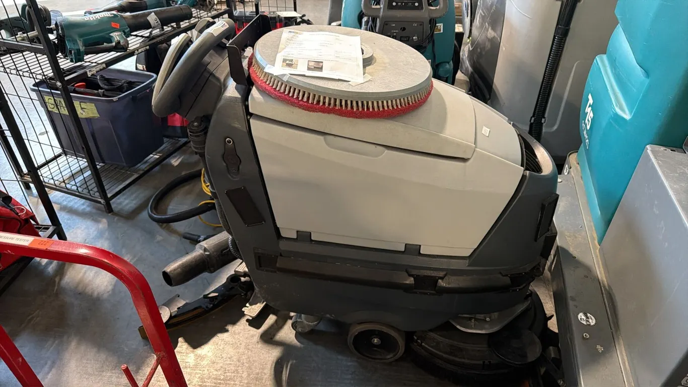 ADVANCE SC500 20D ECOFLEX 20-INCH WALK-BEHIND AUTOMATIC BATTERY FLOOR SCRUBBER