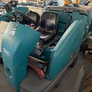 TENNANT T16 HEAVY-DUTY BATTERY-POWERED RIDE-ON FLOOR SCRUBBER - FOR PARTS/REPAIR