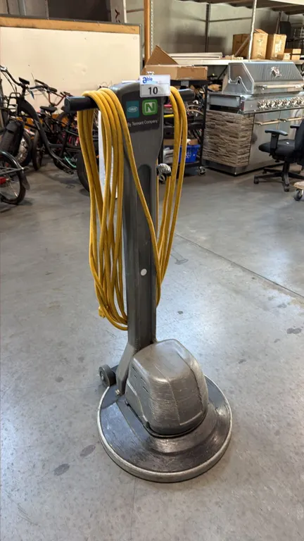 TENNANT FM-20-SS HEAVY-DUTY LOW-SPEED SINGLE DISC COMMERCIAL FLOOR BUFFER