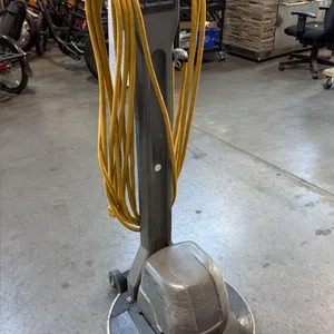 TENNANT FM-20-SS HEAVY-DUTY LOW-SPEED SINGLE DISC COMMERCIAL FLOOR BUFFER