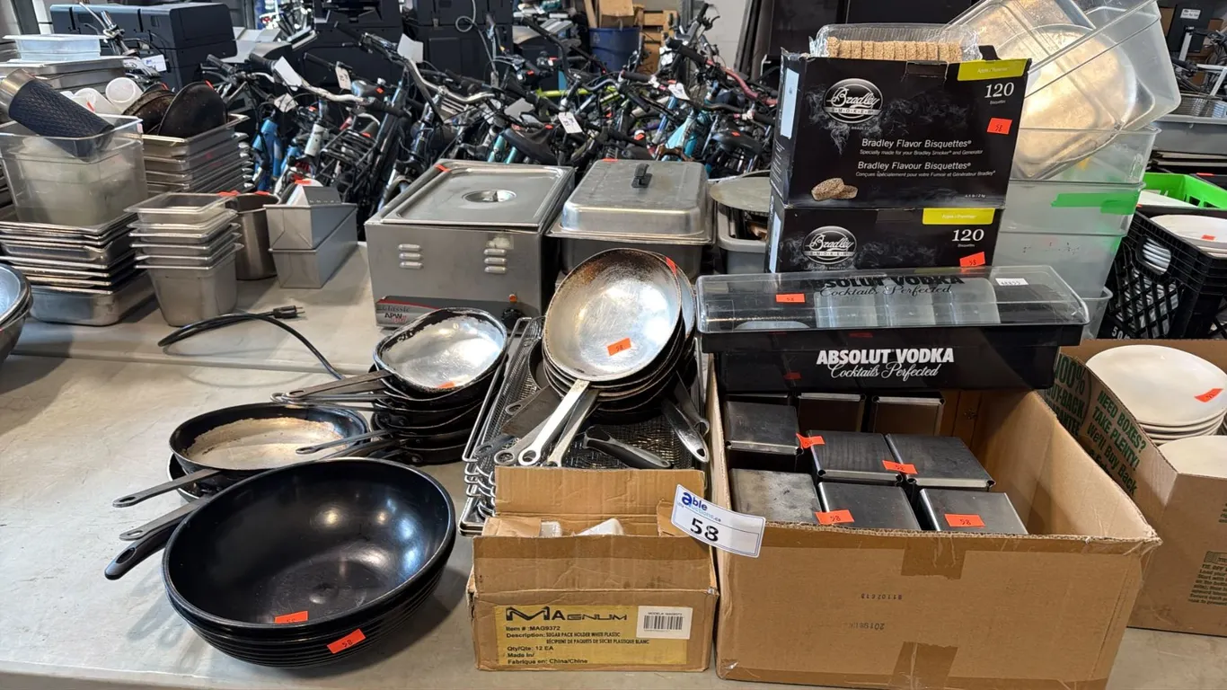 BLACK WOK, STAINLESS FRYING SKILLETS, SAUCEPANS, WIRE RACKS, LOAF PANS