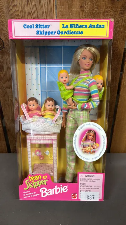 VINTAGE COOL SITTER TEEN SKIPPER *IN ORIGINAL BOX*