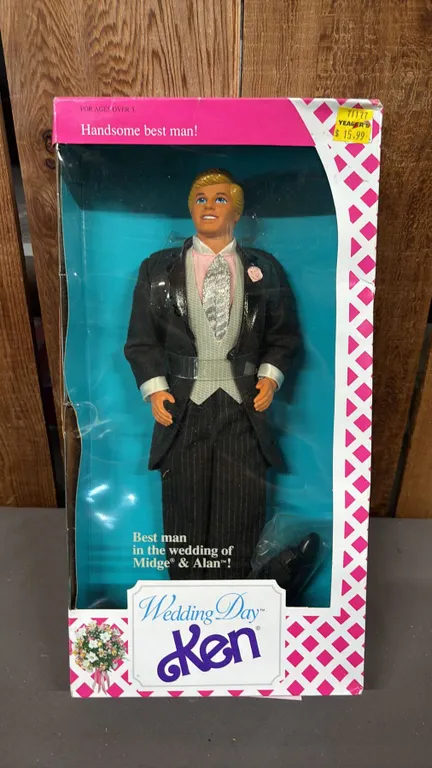 VINTAGE 1990 WEDDING DAY BEST MAN KEN *IN ORIGINAL BOX*
