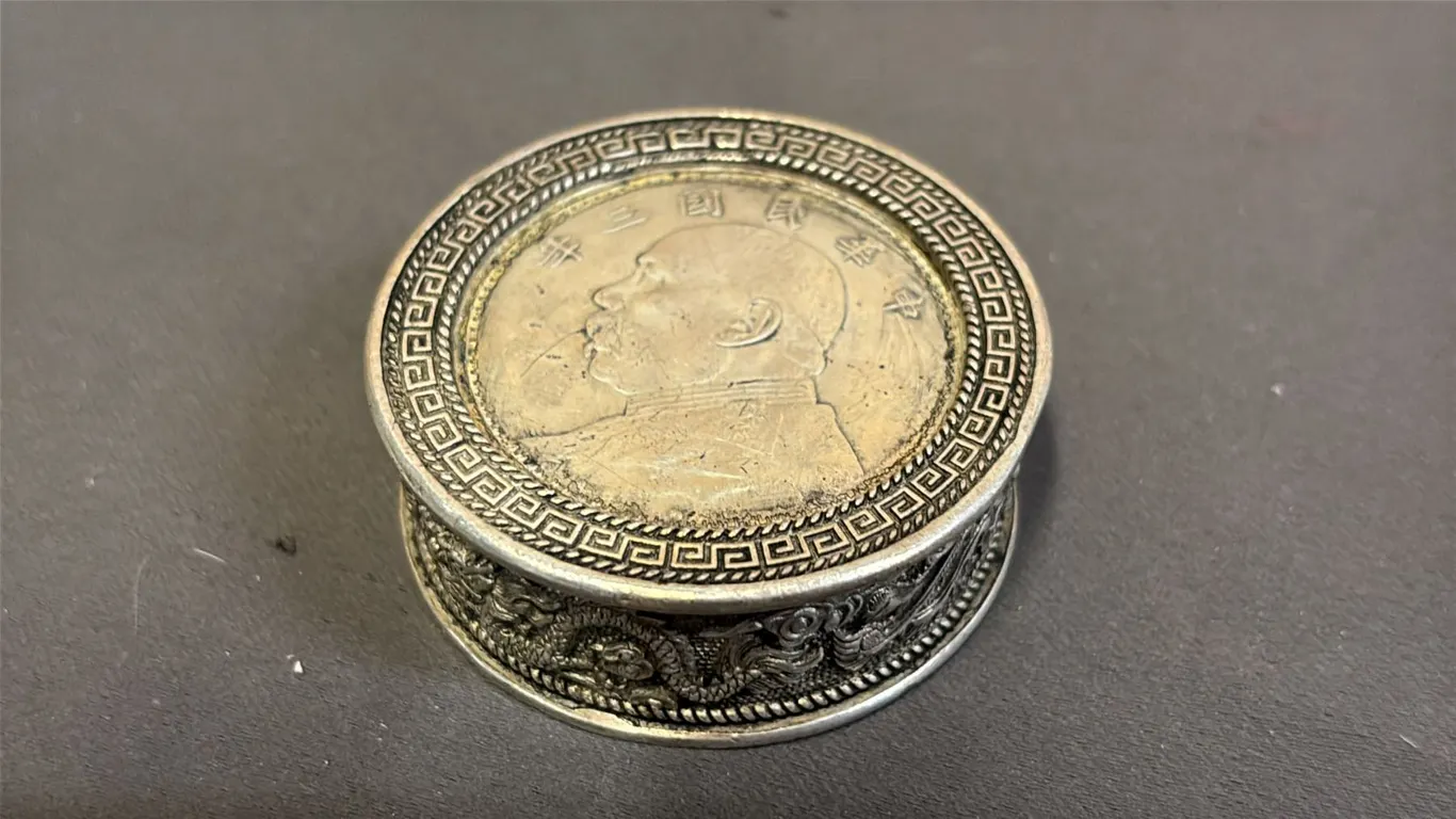 ASIAN POWDER CASE