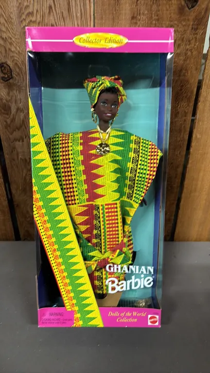 VINTAGE 1996 DOLLS OF THE WORLD COLLECTION GHANIAN BARBIE *IN ORIGINAL BOX*