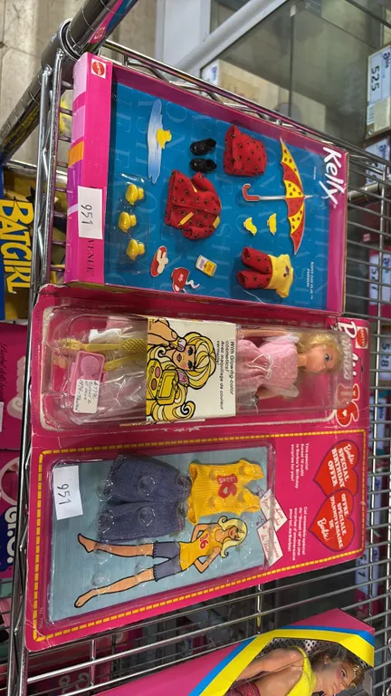VINTAGE 1973 BARBIE'S SWEET 16 DOLL & 2001 KELLY RAINY DAY CLOTHING *IN ORIGINAL BOXES/SWEET 16 BOX