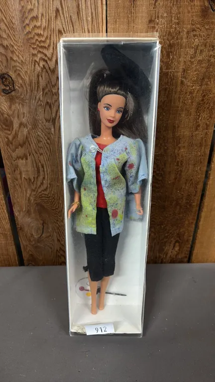 VINTAGE BARBIE GENERATION GIRL LARA DOLL
